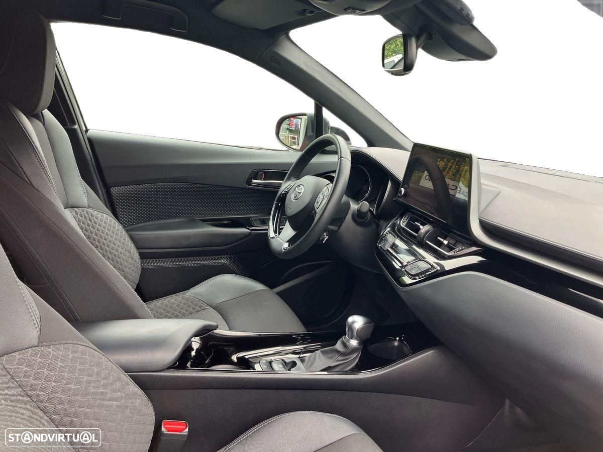 Toyota C-HR - 6