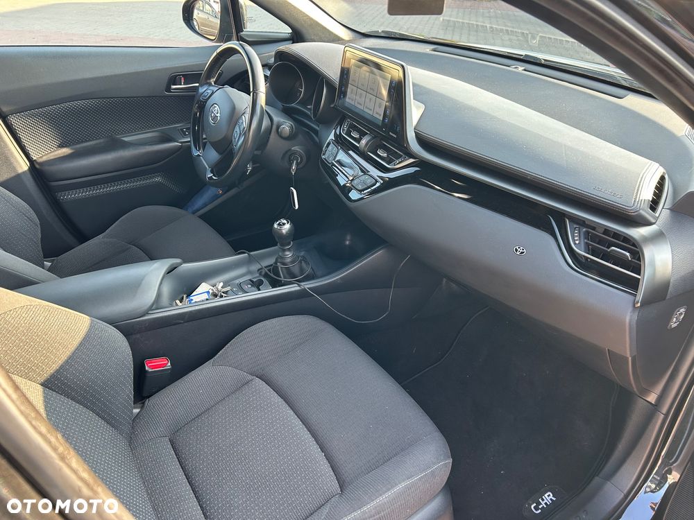 Toyota C-HR 1.2 T Dynamic - 8