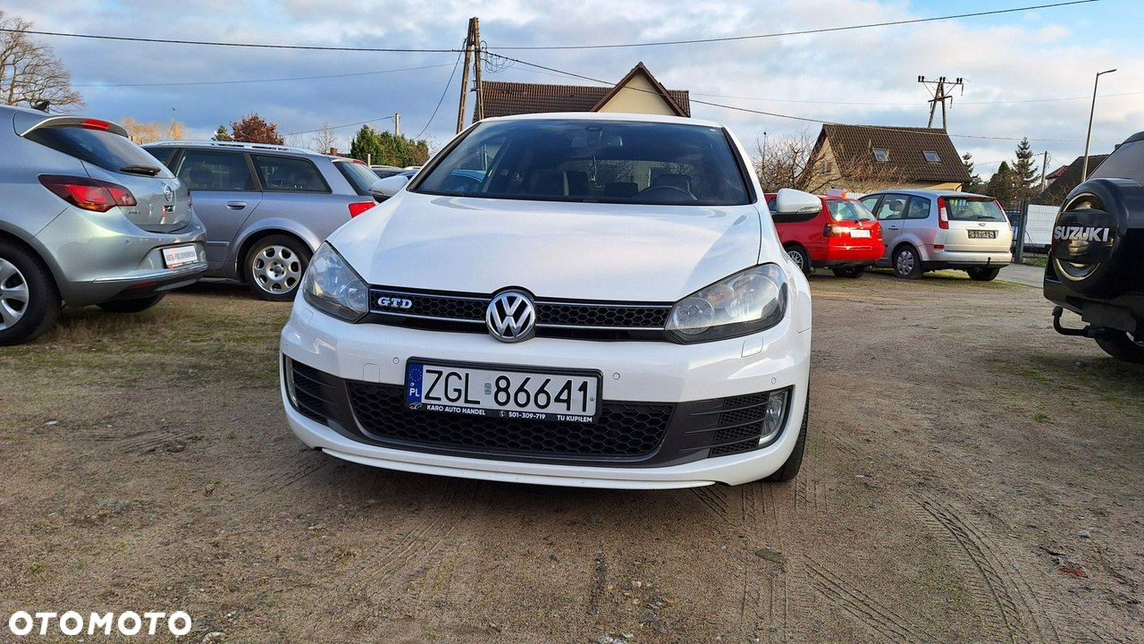 Volkswagen Golf - 5