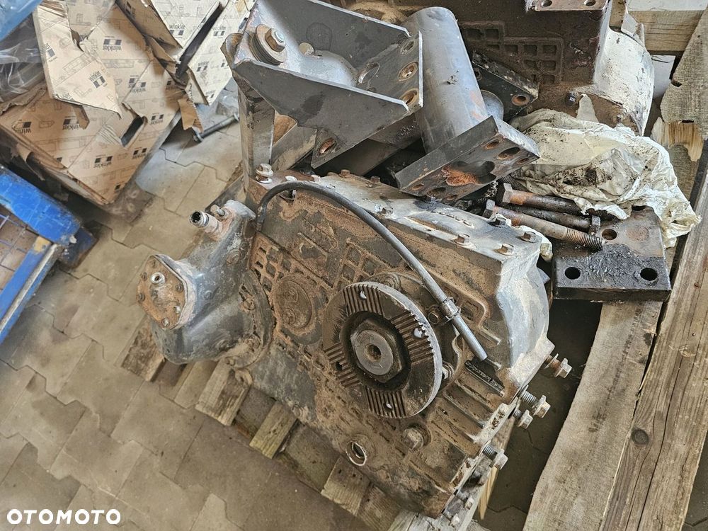 Skrzynia Rozdzielcza Reduktor VOLVO FM12 FM13 FMX 6x6 4x4 8x6 VT2501 TB - 1