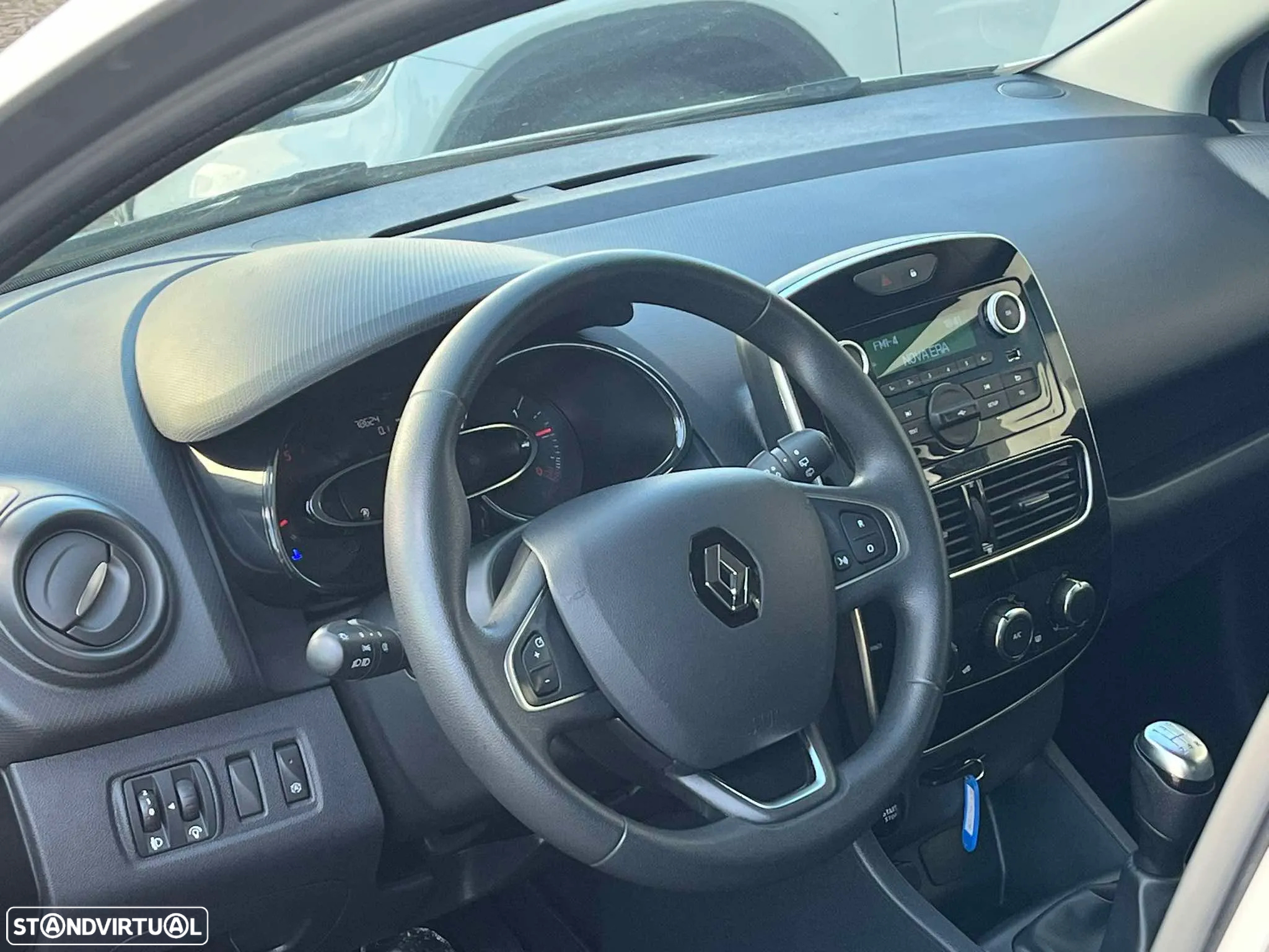 Renault Clio IV Van 1.5 dCi 75cv - 8