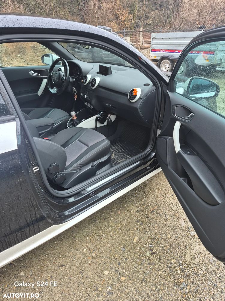 Audi A1 1.6 TDI S line edition - 3