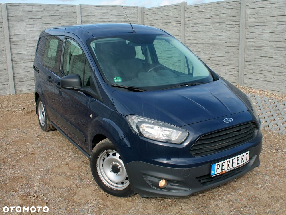 Ford Transit Courier - 11