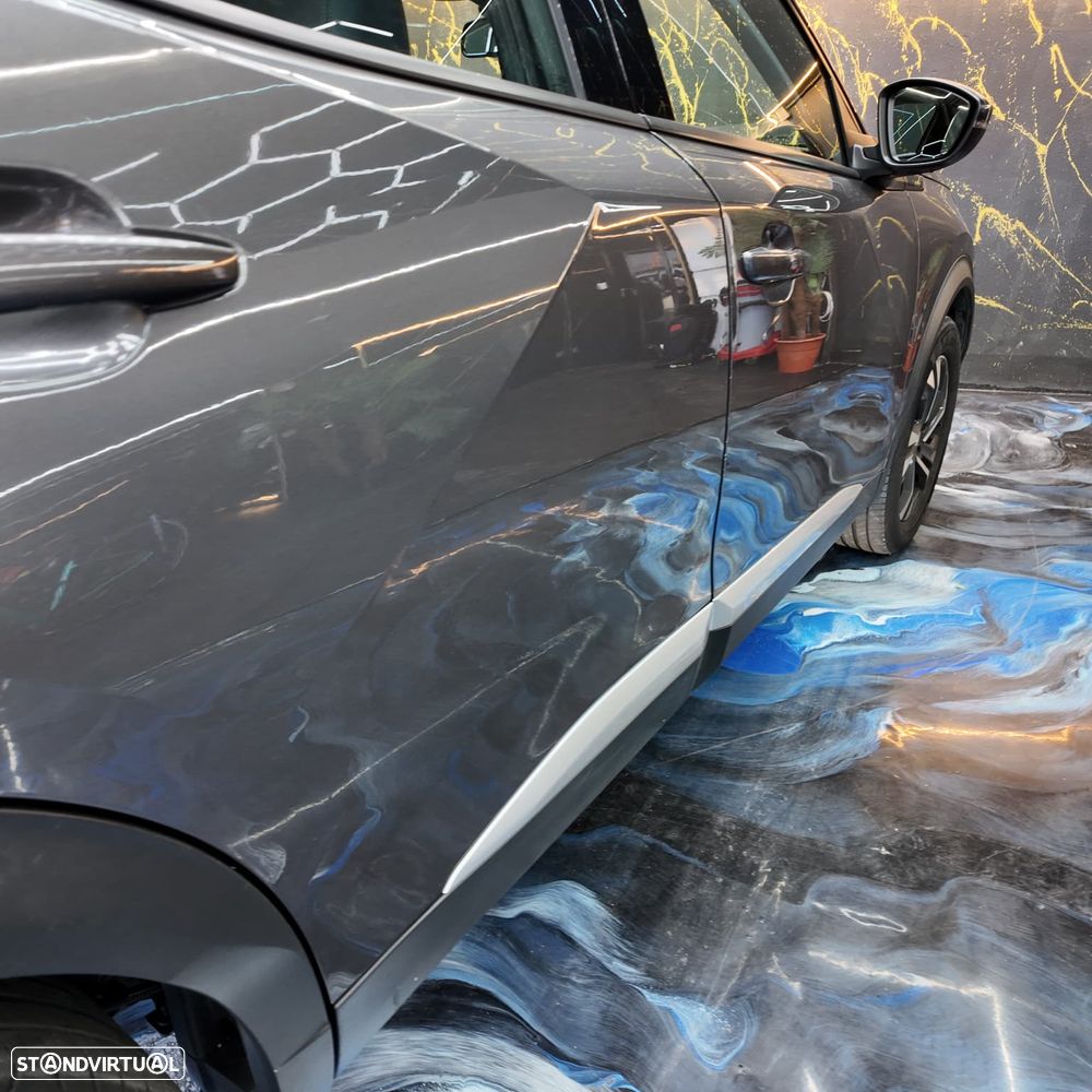 Peugeot 2008 PureTech 130 EAT8 Allure - 17