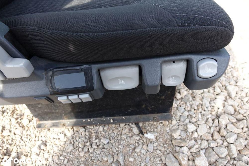 FOTEL KIEROWCY ISRI PNEUMATYCZNY MERCEDES 234242312 - 13