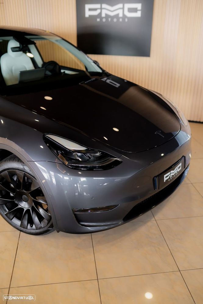 Tesla Model Y Long Range Dual Motor AWD - 13