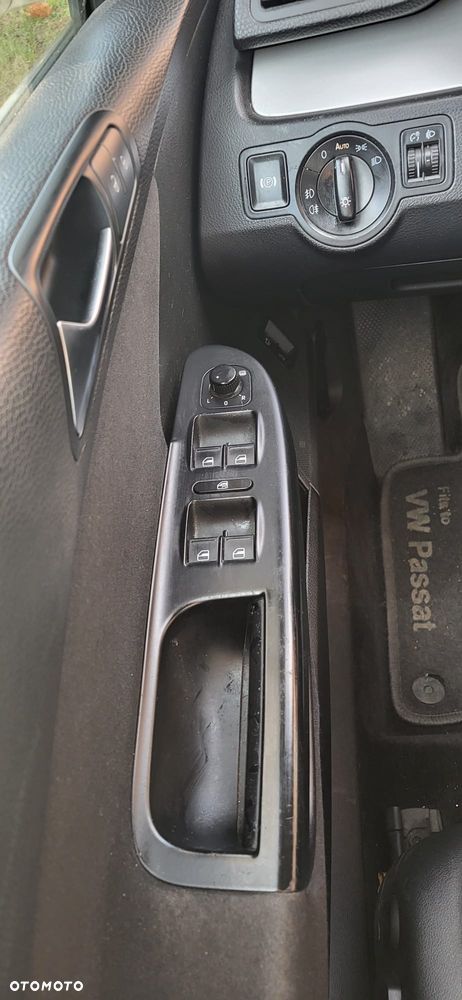 Volkswagen Passat Variant ver-variant-2-0-tdi-dpf-comfortline - 6