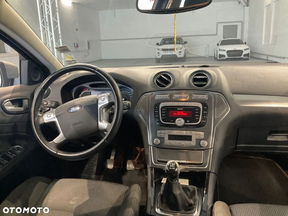 Ford Mondeo - 10