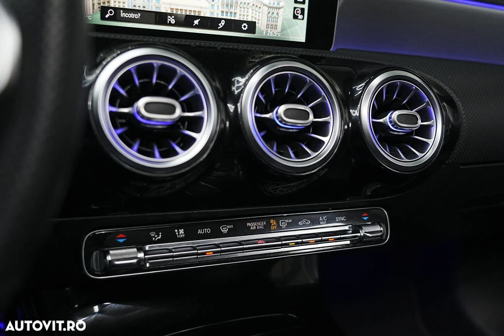 Mercedes-Benz CLA 180 d 7G-DCT AMG Line - 33