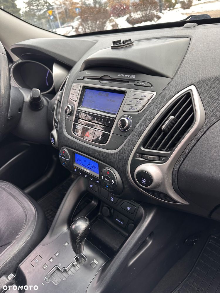 Hyundai ix35 2.0 CRDi 4WD Automatik Premium - 23