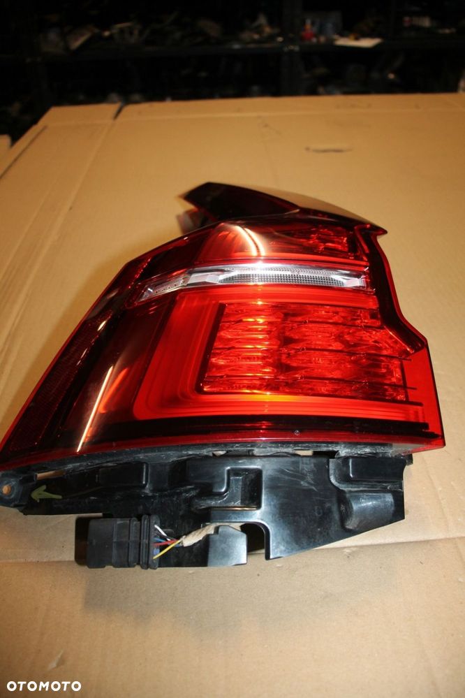 VOLVO V60, V60 CROSS COUNTRY TYLNA LEWA LAMPA LEWY TYŁ 32291358 - 4