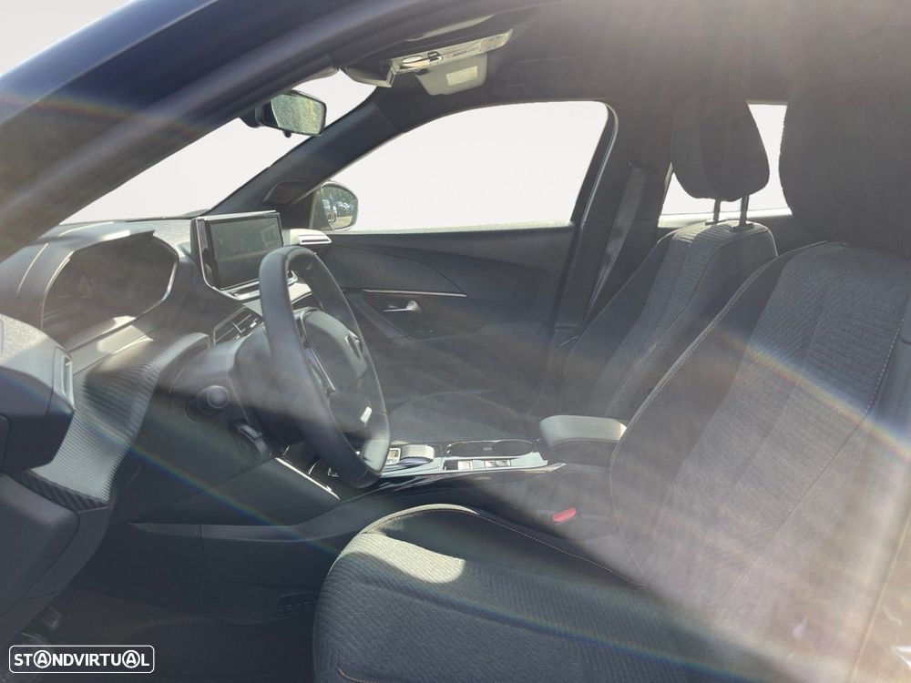 Peugeot e-2008 54 kWh Style - 9
