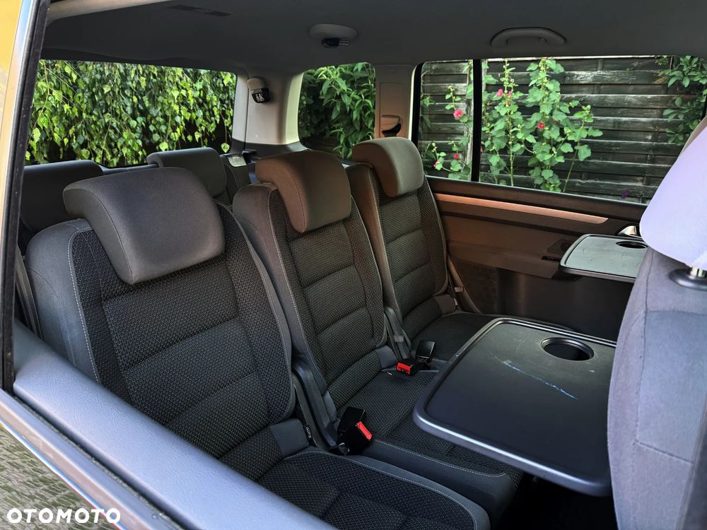 Volkswagen Touran 1.6 TDI DPF Highline - 9