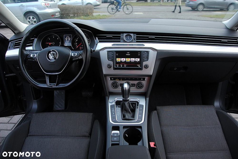 Volkswagen Passat Variant ver-variant-2-0-tdi-scr-4motion-dsg-comfortline - 12