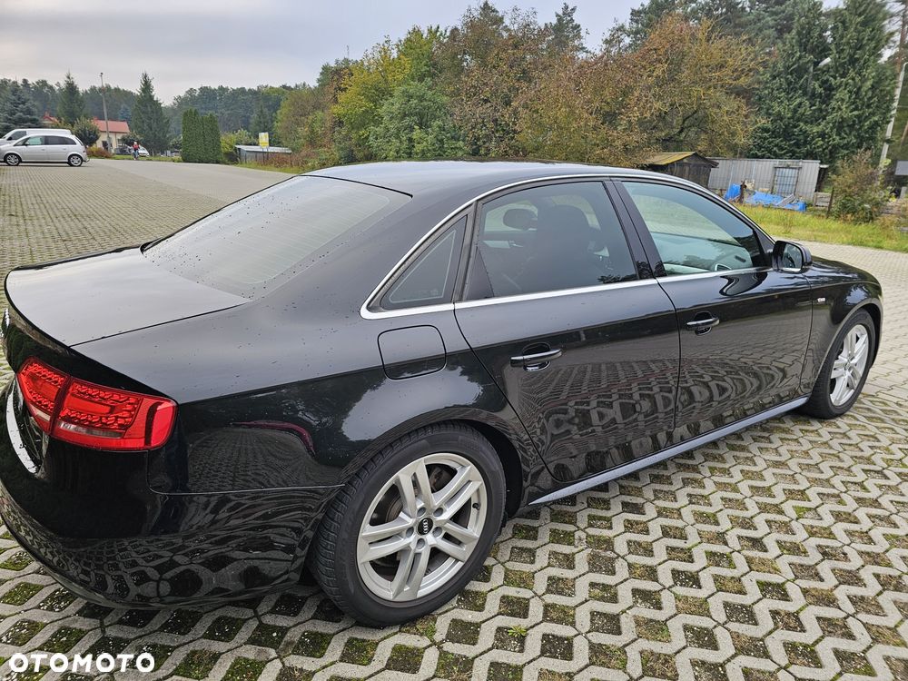 Audi A4 Limousine - 1