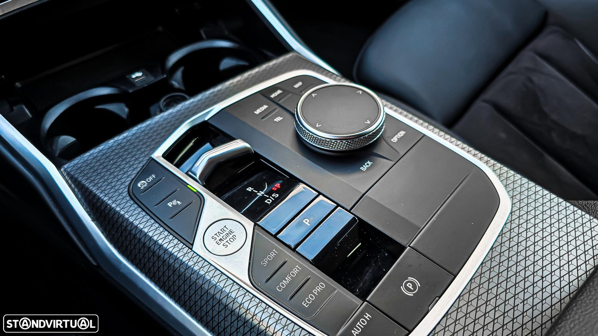 BMW 320 d Touring Pack Desportivo M Auto - 16