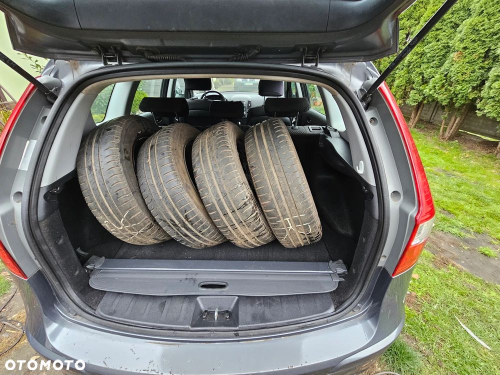 Hyundai i30 ver-i30cw-1-4-advantage - 11