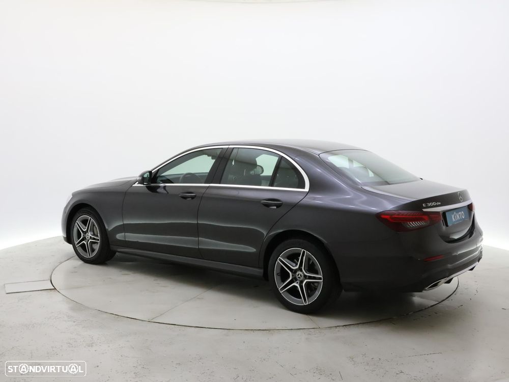 Mercedes-Benz E 300 de AMG Line - 3