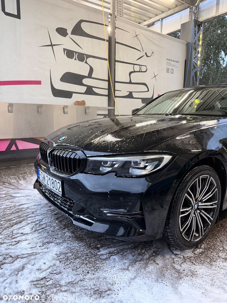 BMW Seria 3 318i - 3