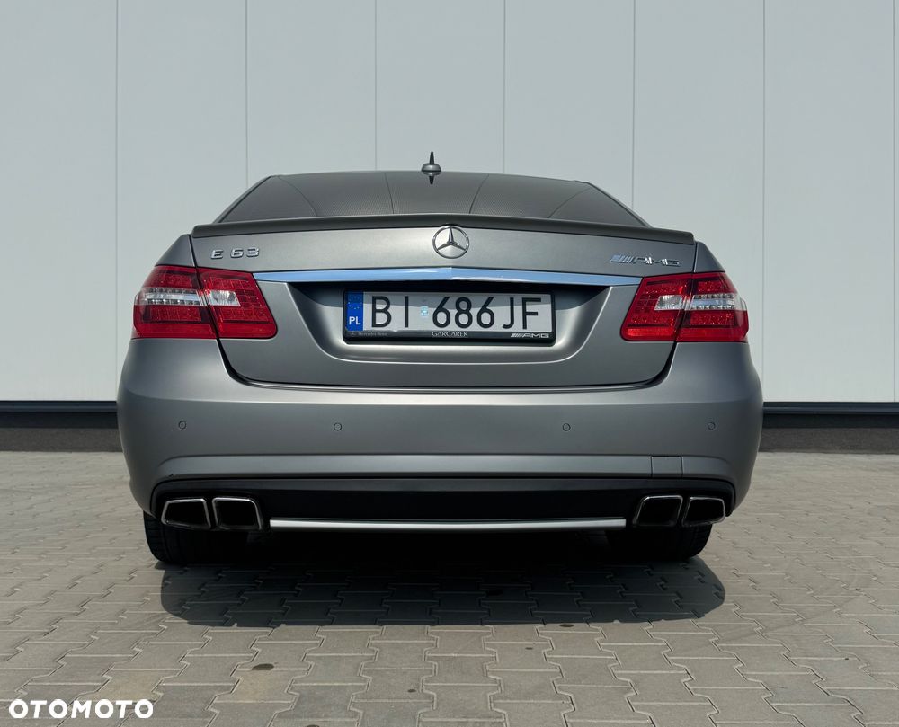Mercedes-Benz Klasa E 63 AMG AMG Speedshift 7G-MCT - 3