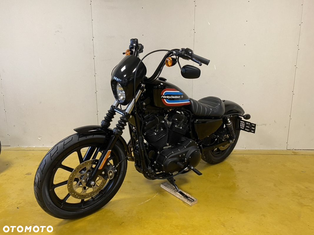 Harley-Davidson Sportster Iron 1200 - 13