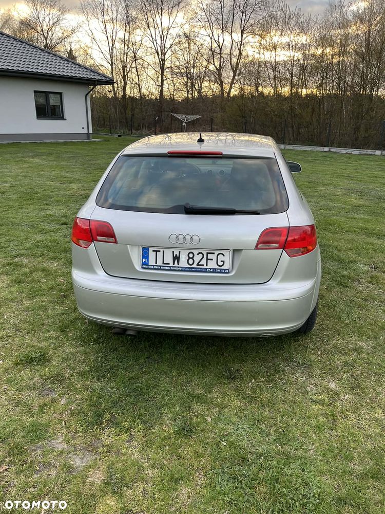 Audi A3 Sportback - 2