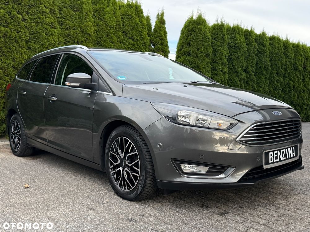 Ford Focus 1.0 EcoBoost STart-Stopp-System TITANIUM DESIGN - 2