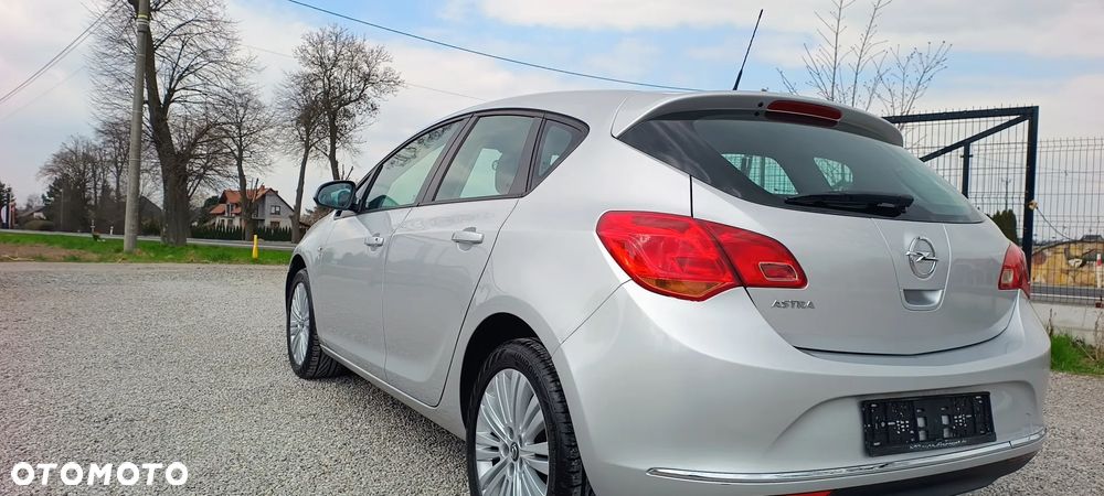 Opel Astra 1.6 Style - 16