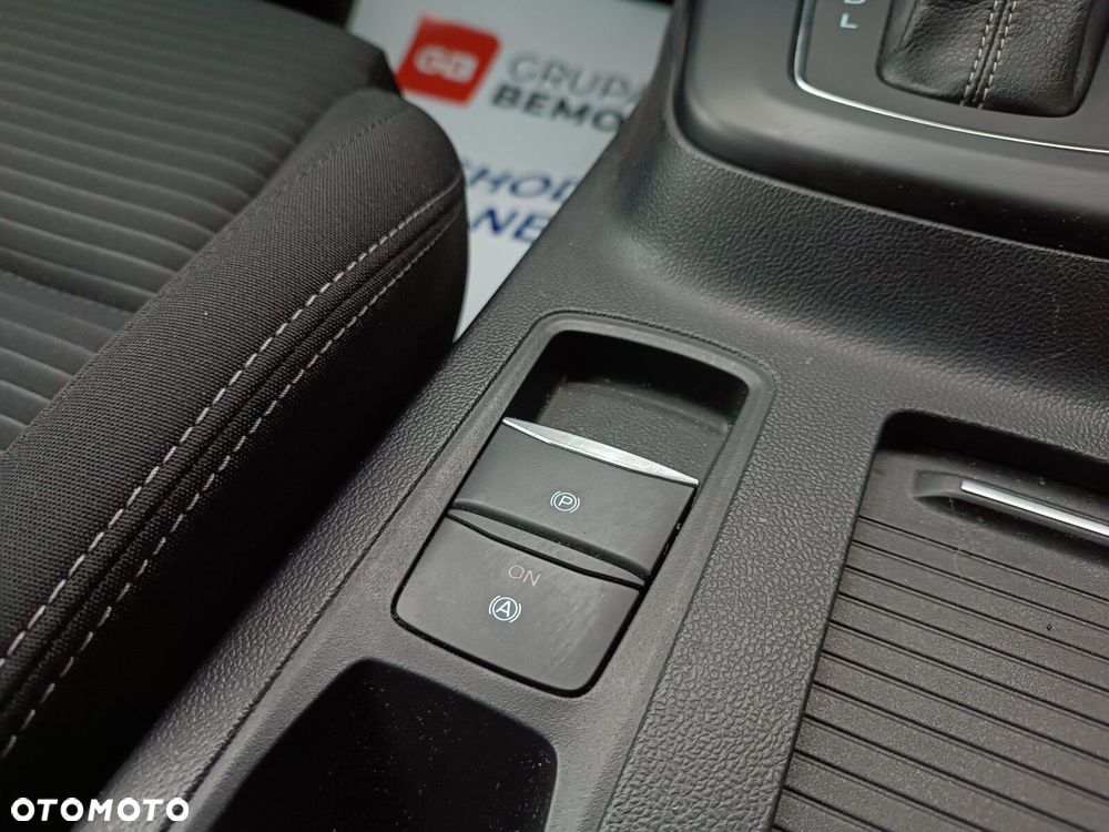 Ford Focus 1.0 EcoBoost mHEV Titanium X - 23