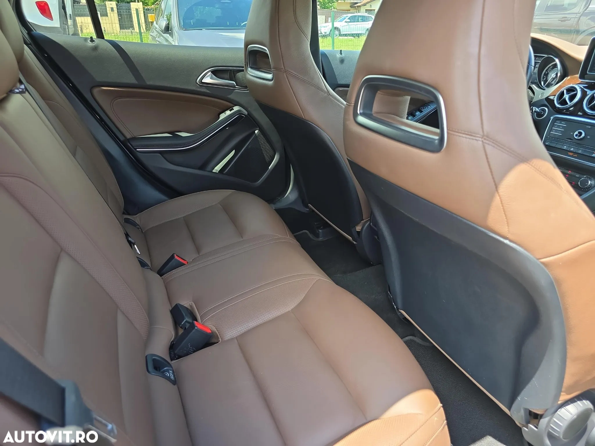 Mercedes-Benz GLA 45 AMG 4MATIC Aut. - 28