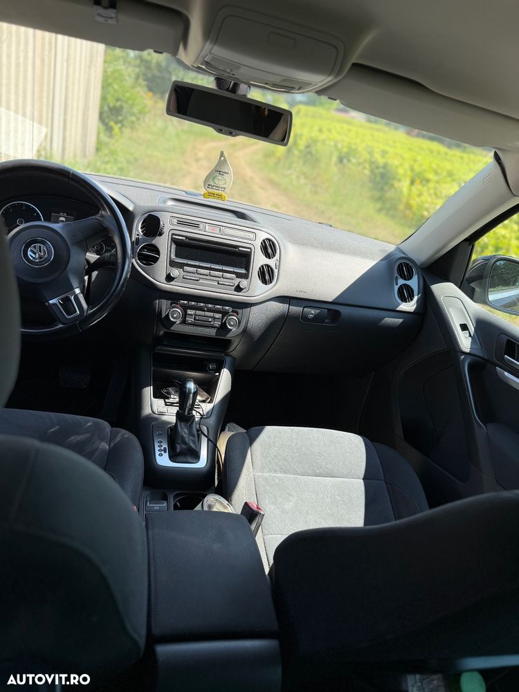 Volkswagen Tiguan - 14