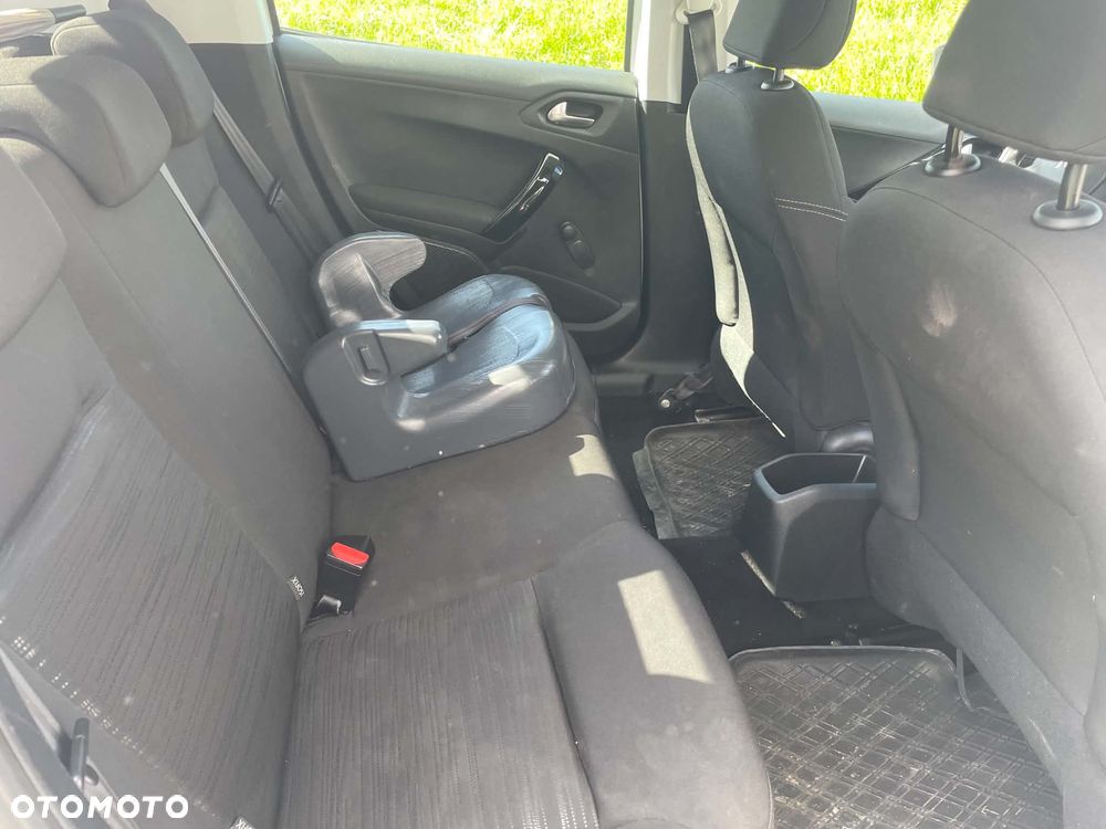 Peugeot 208 1.4 HDi Access - 5