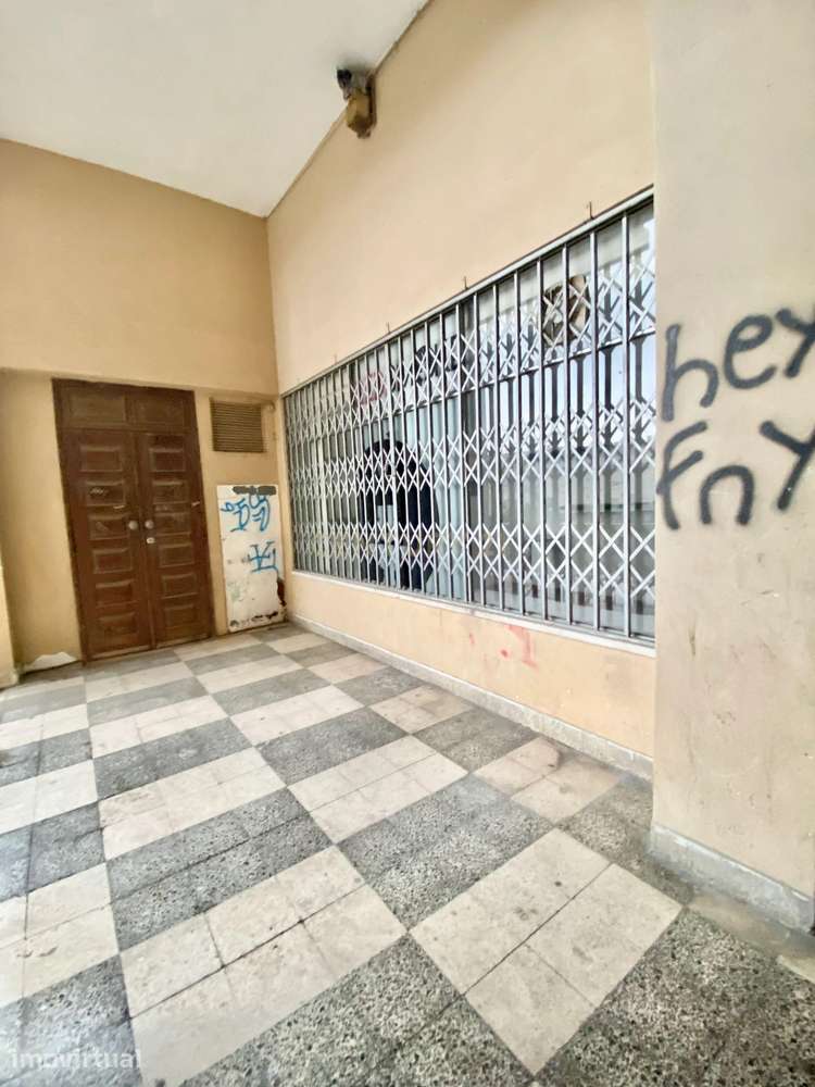 Loja para arrendamento na Reboleira - Grande imagem: 5/14