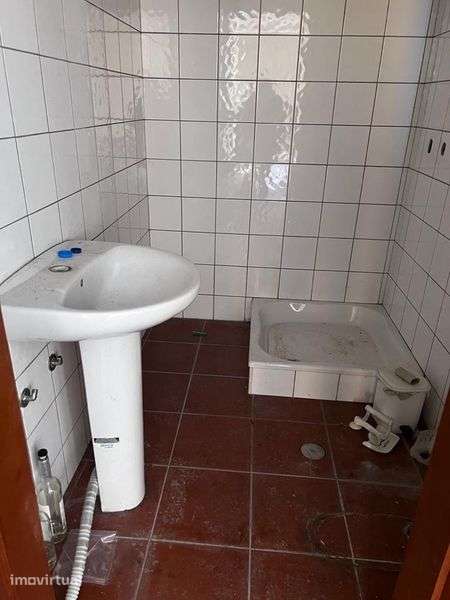 Comercio/ armazem/garagem - Grande imagem: 2/6