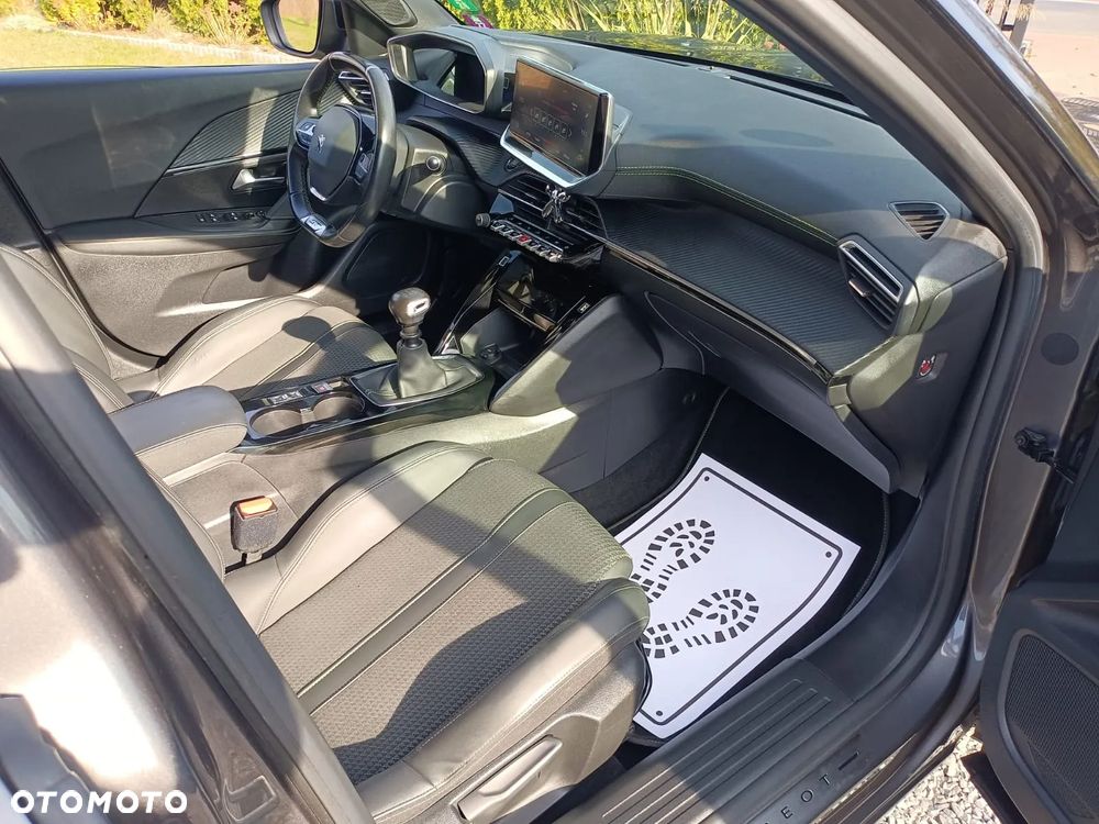 Peugeot 2008 1.2 PureTech GT Line S&S - 25