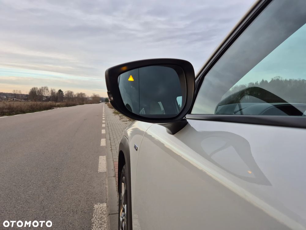 Mazda MX-30 e-SKYACTIV - 25