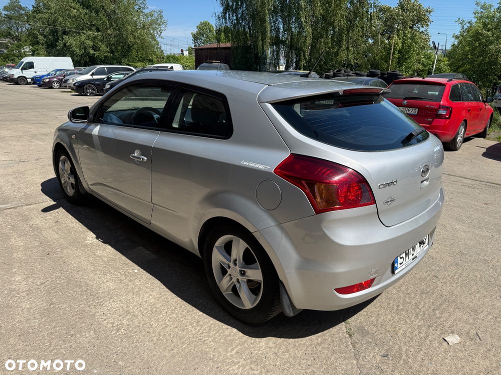 Kia Ceed 1.4 Comfort + - 9