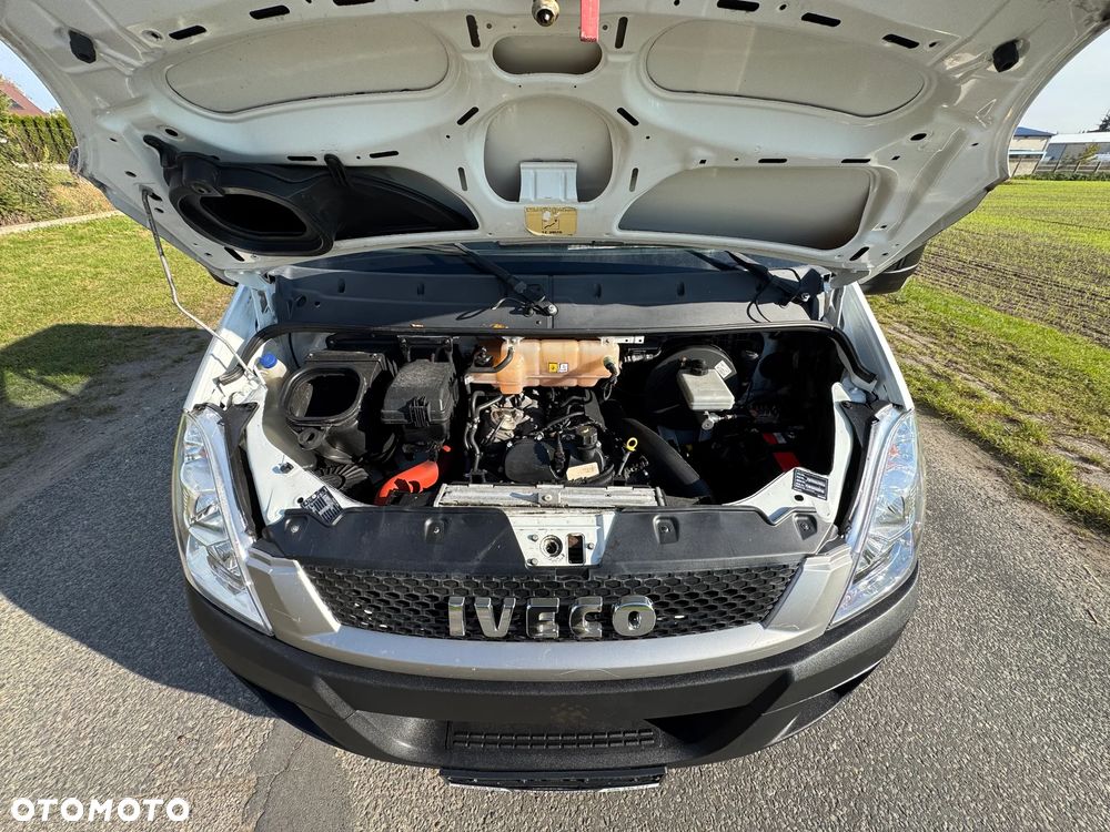 Iveco 35C15 * 3.0 / 150KM * Skrzyniowe * Rozstaw osi: 3.75 * Rama do zabudowy * - 20