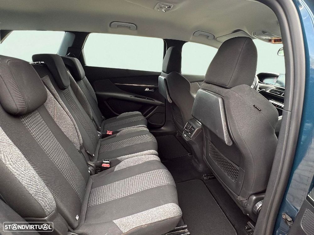 Peugeot 5008 - 16