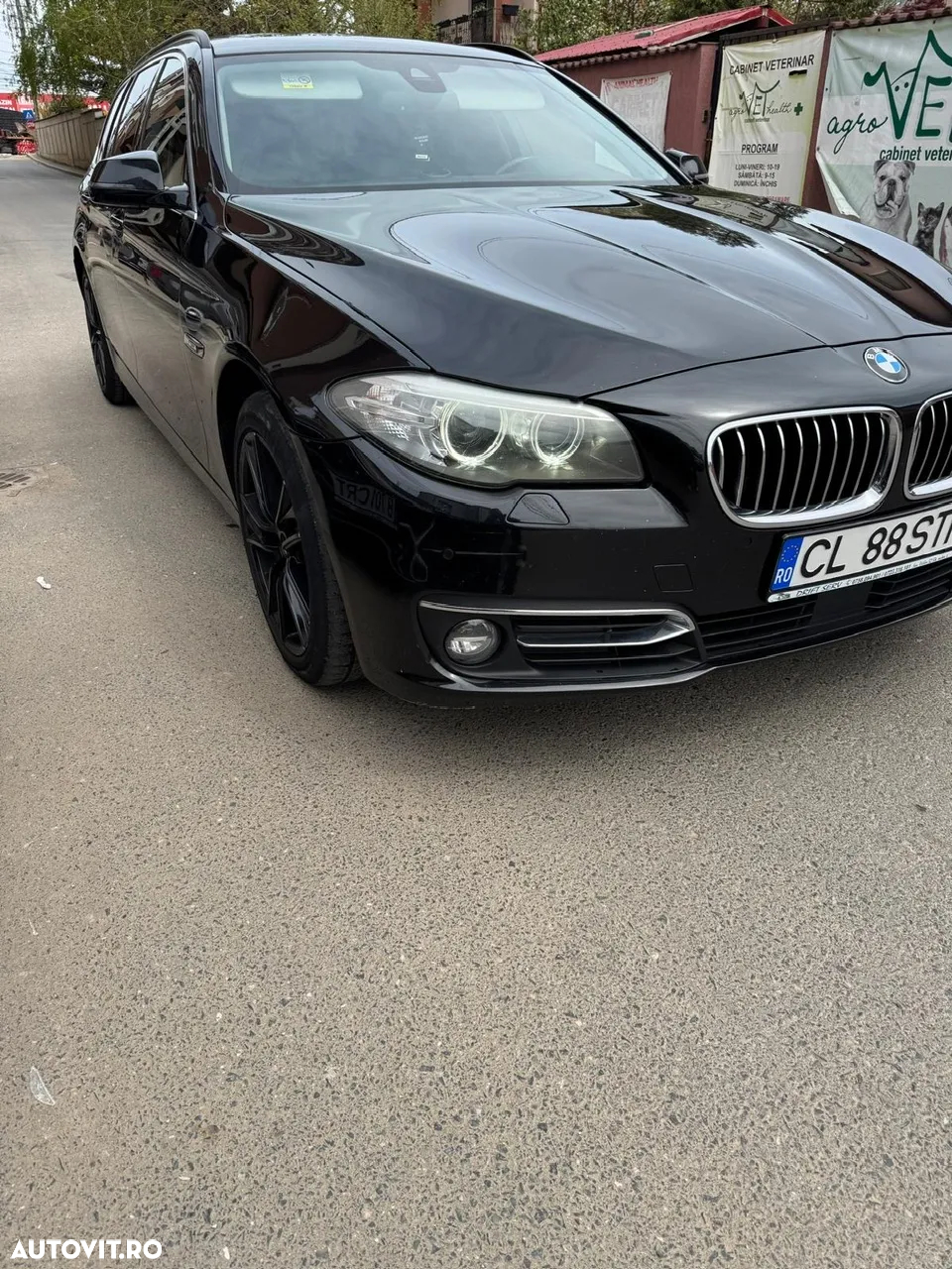 BMW Seria 5 525d xDrive Touring Aut. Luxury Line - 2