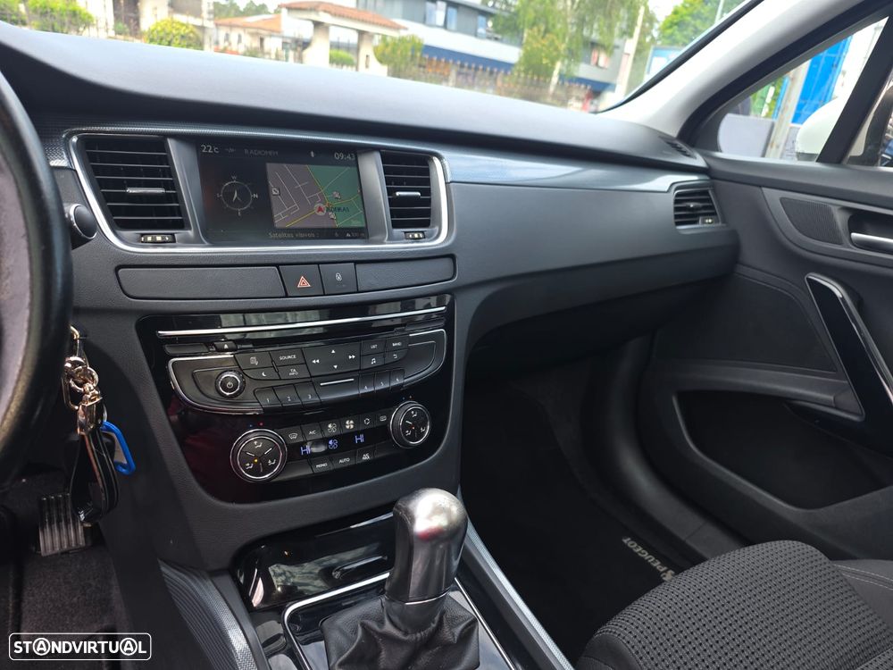 Peugeot 508 SW 1.6 e-HDi Allure 2-Tronic - 19