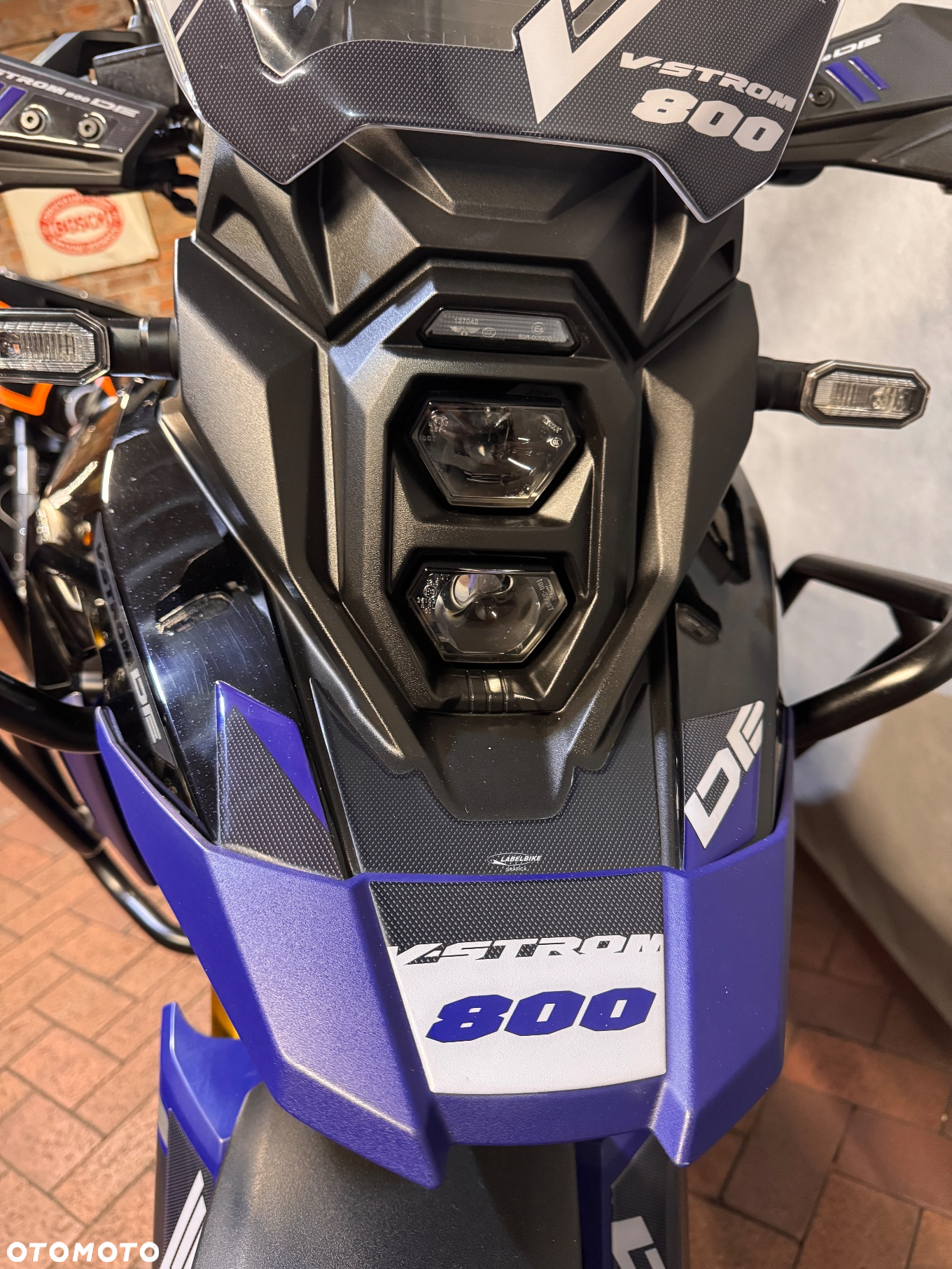 Suzuki DL - 33