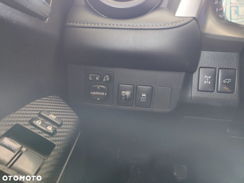 Toyota RAV4 - 5