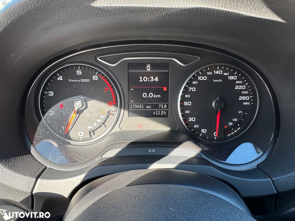 Audi A3 1.4 TFSI ack S line Sportpaket - 11