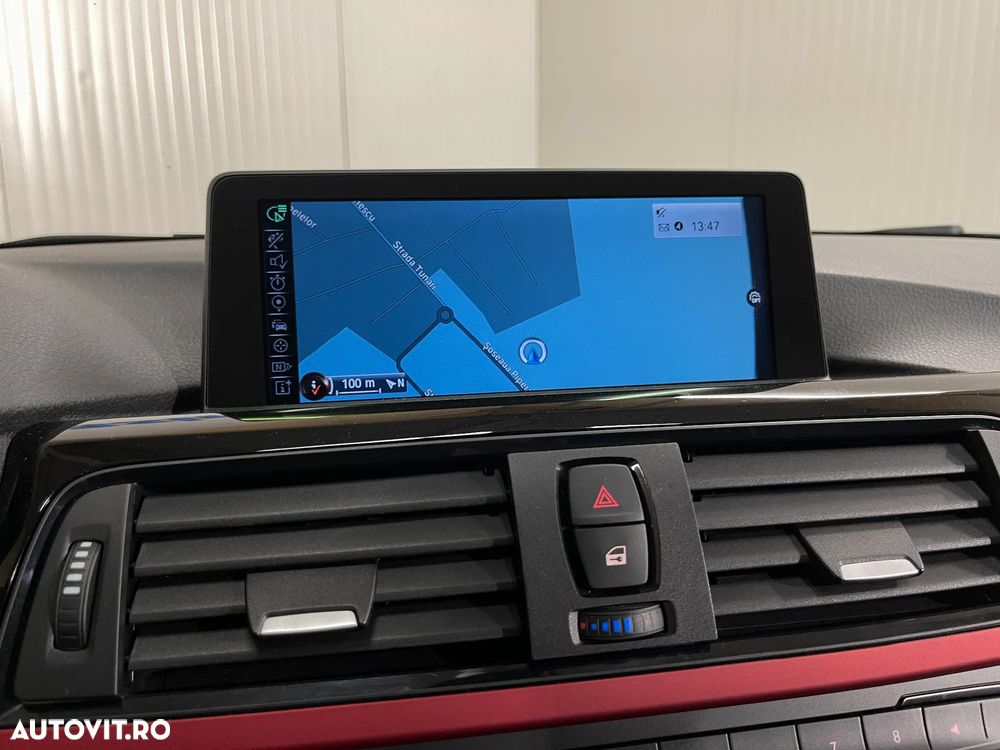 BMW Seria 3 318d DPF Aut. Edition Sport - 14