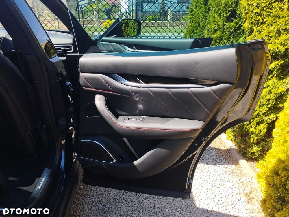 Maserati Levante Modena - 24