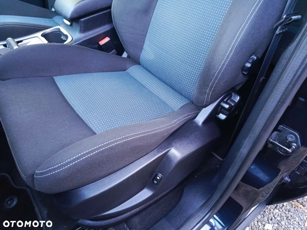 Ford S-Max 2.0 Titanium - 29