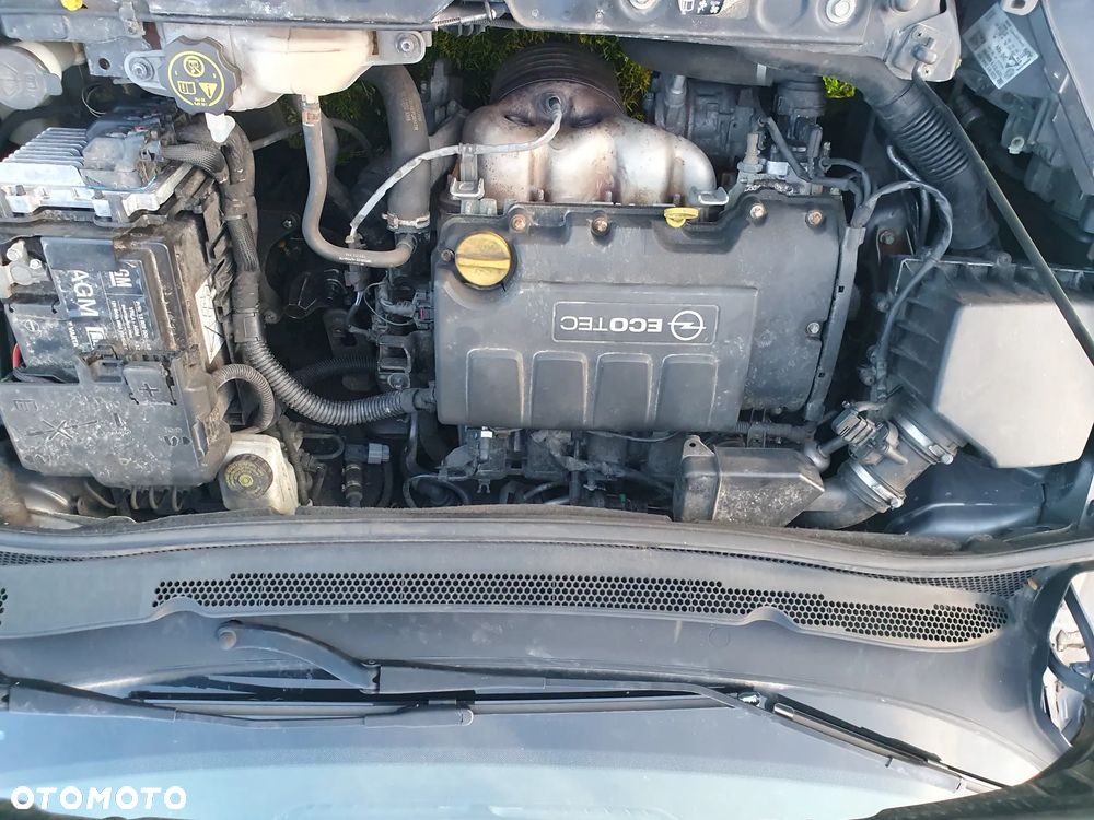 Opel Corsa 1.4 Cosmo - 14