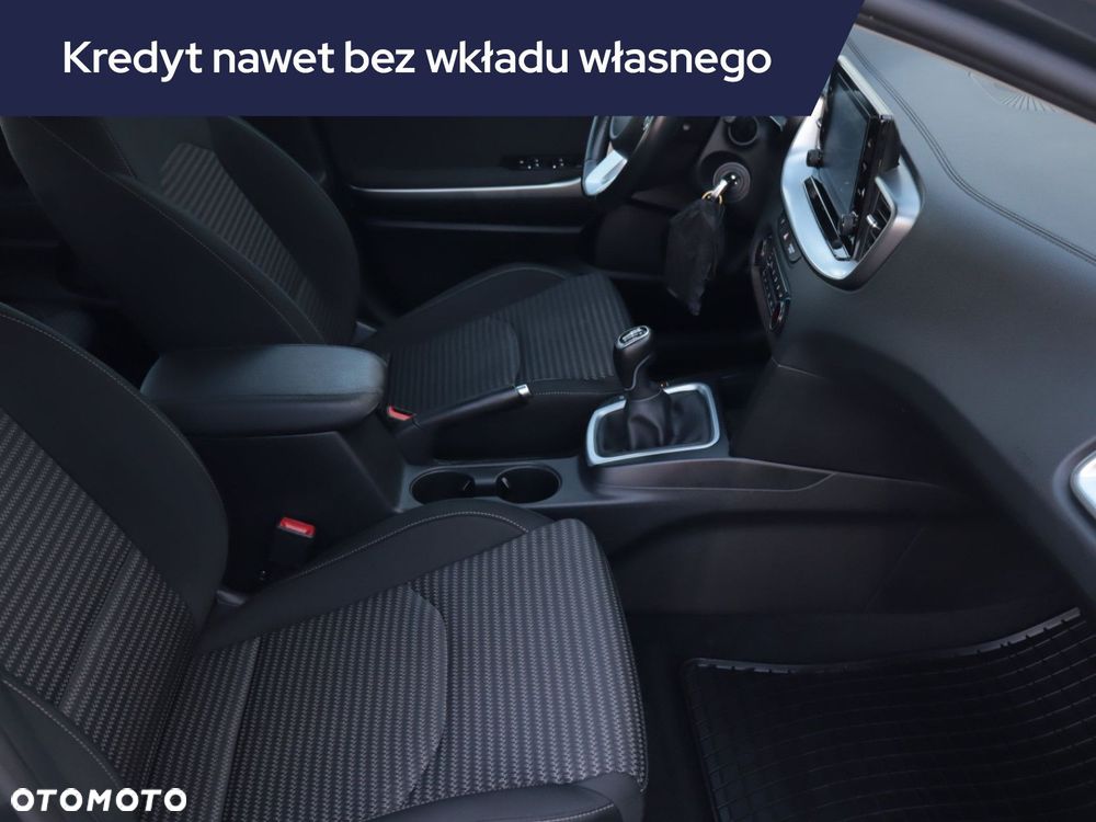 Kia Ceed - 11