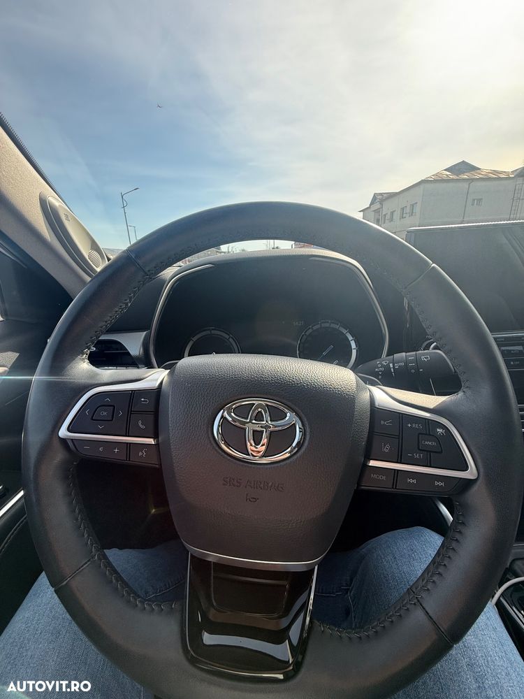 Toyota Highlander 2.5 Hybrid Luxury - 27